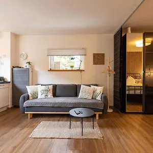 Apartment Ideal Fuer Kurze Aufenthalte - Gemuetliches 1-zimmer-apartment